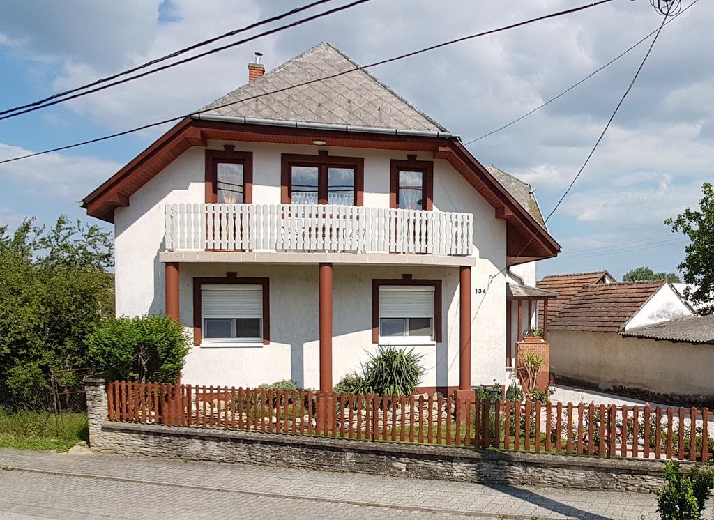 Villa Nora Hévíz 외부 사진