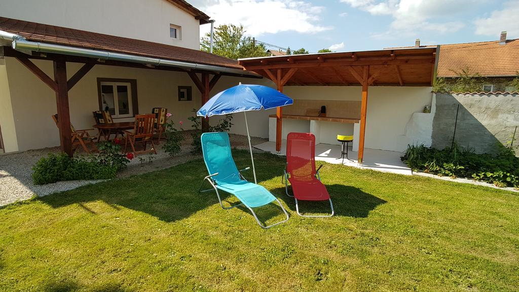 Villa Nora Hévíz 외부 사진